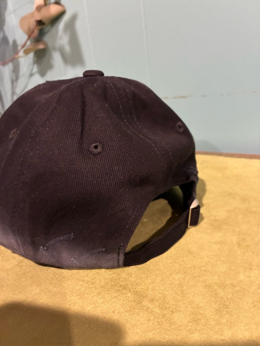 alo Embroidered Logo Distressed Baseball Cap - Black - Picture 3 of 3